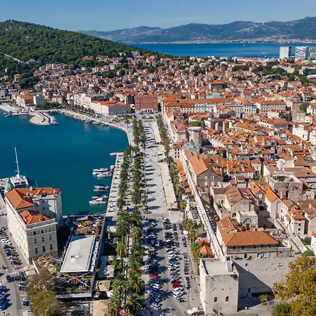 Grand Pearl Luxury Retreat Split