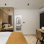 Grand Pearl Luxury Retreat Lägenhet Split