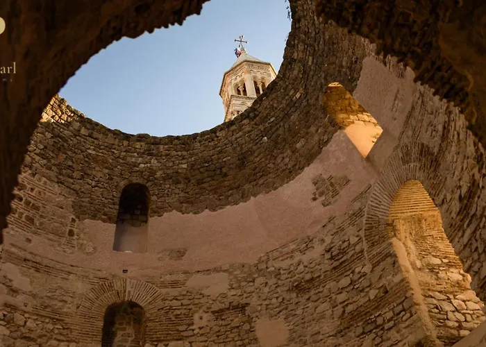 아파트 Grand Pearl Luxury Retreat 스플리트