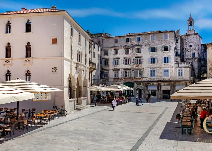 Grand Pearl Luxury Retreat 아파트