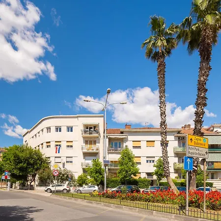 Grand Pearl Luxury Retreat