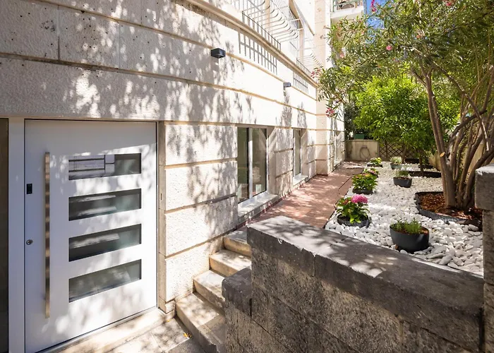 Grand Pearl Luxury Retreat Apartman